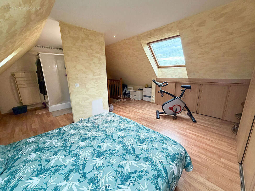 Maison à COURDIMANCHE