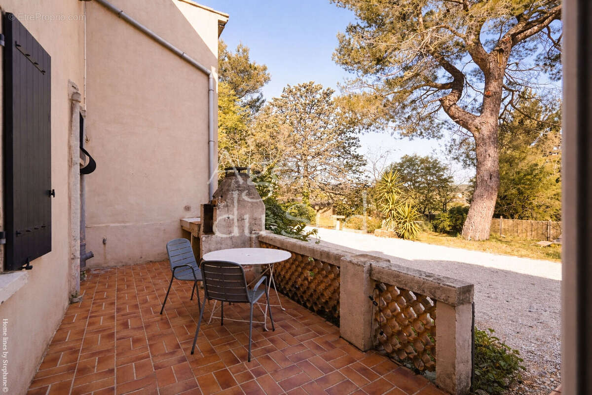 EXCLUSIVITE - Appartement Fuveau 3 pièces 84m² terrasse jardin et garage - photo 2