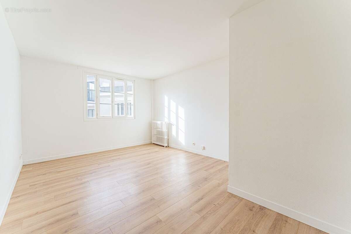 Appartement à COLOMBES