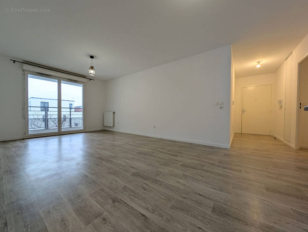 Appartement à SARTROUVILLE