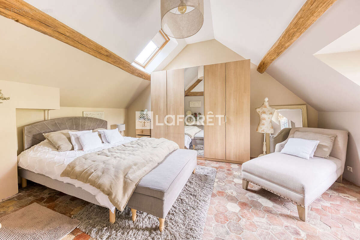 Maison à LIVERDY-EN-BRIE