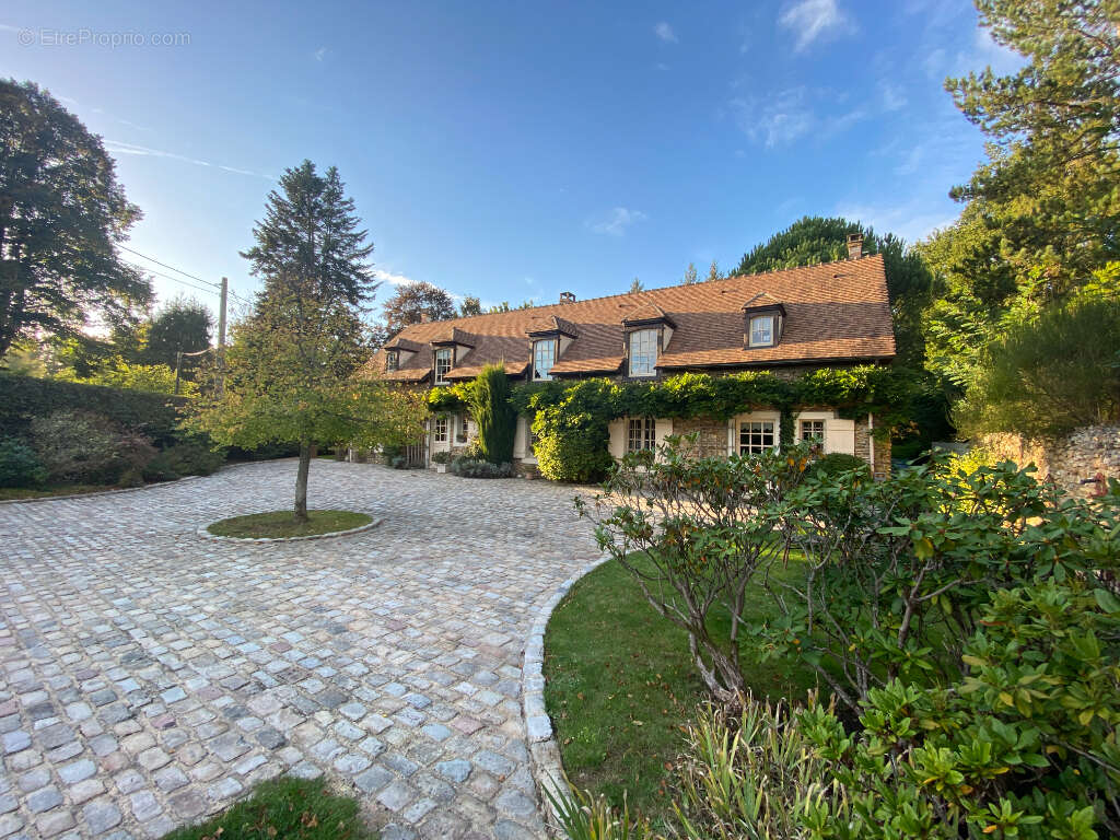 Maison à MONTFORT-L'AMAURY