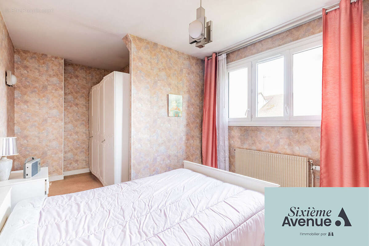 Maison à CHILLY-MAZARIN