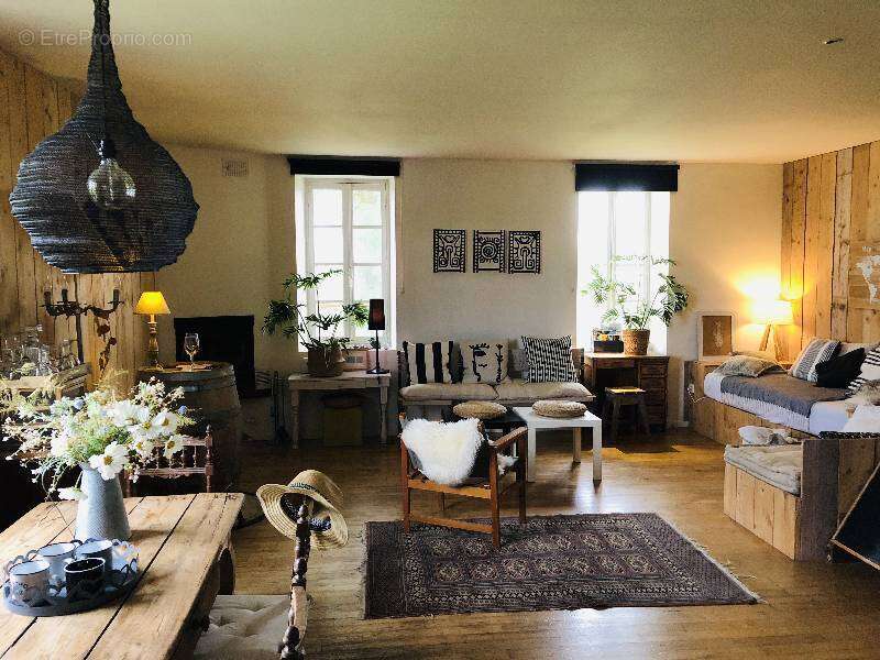 Maison à MONFLANQUIN