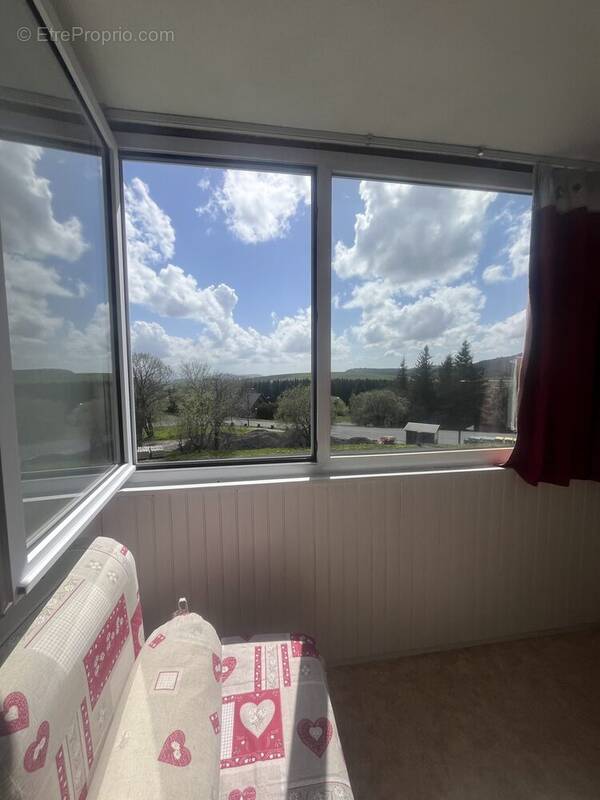 Appartement à BESSE-ET-SAINT-ANASTAISE