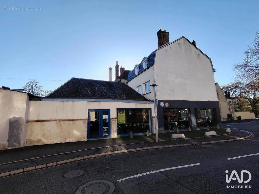 Photo 1 - Commerce à CHARTRES