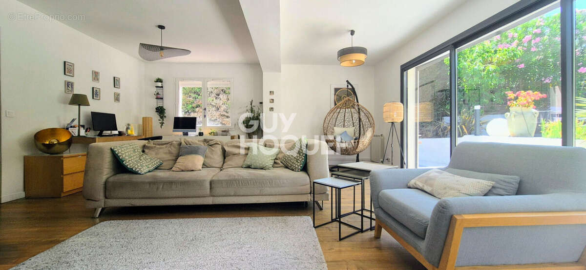 Maison Bouc Bel Air 138 m2, 3 chambres, sur terrain de 517 m2 avec piscine - photo 4