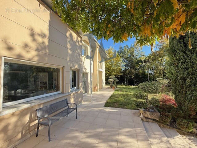 Maison à MONTMEYRAN