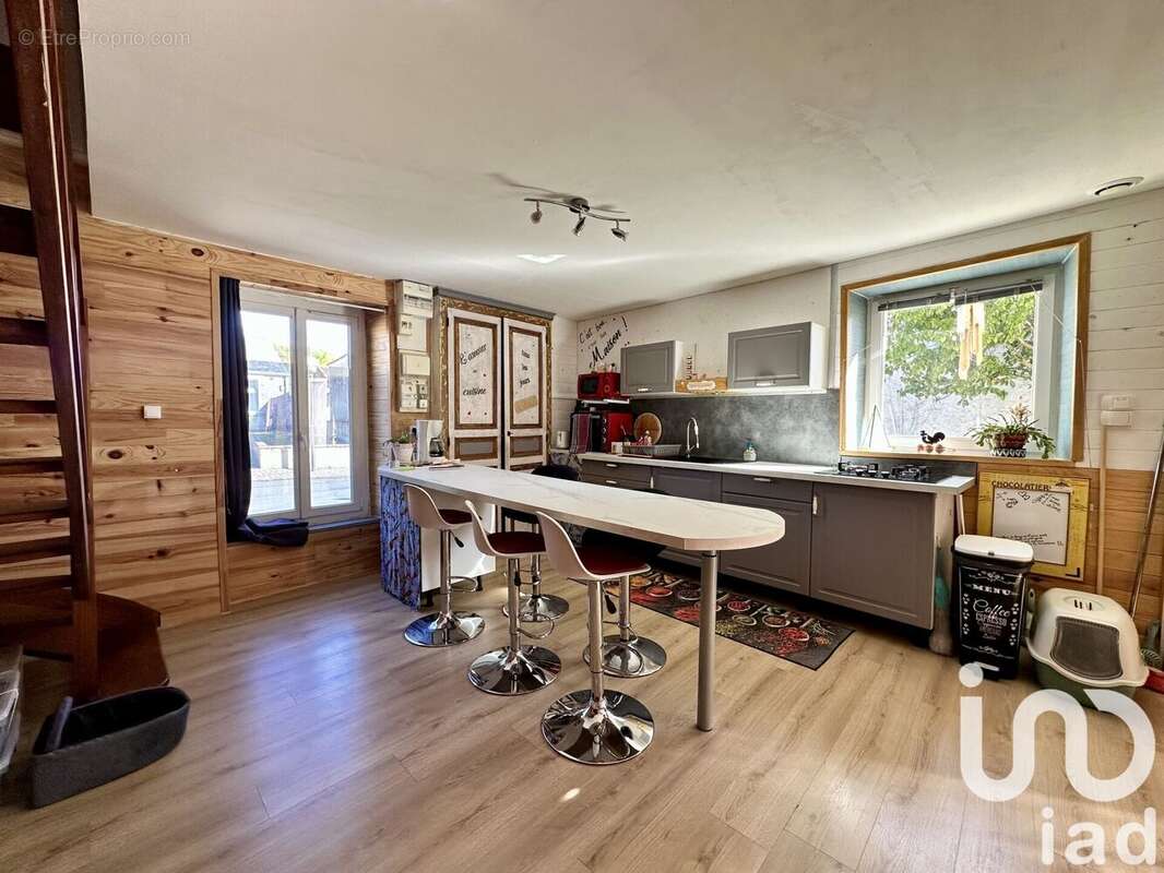 Maison 78 m² à Sainte-Verge  - photo 5
