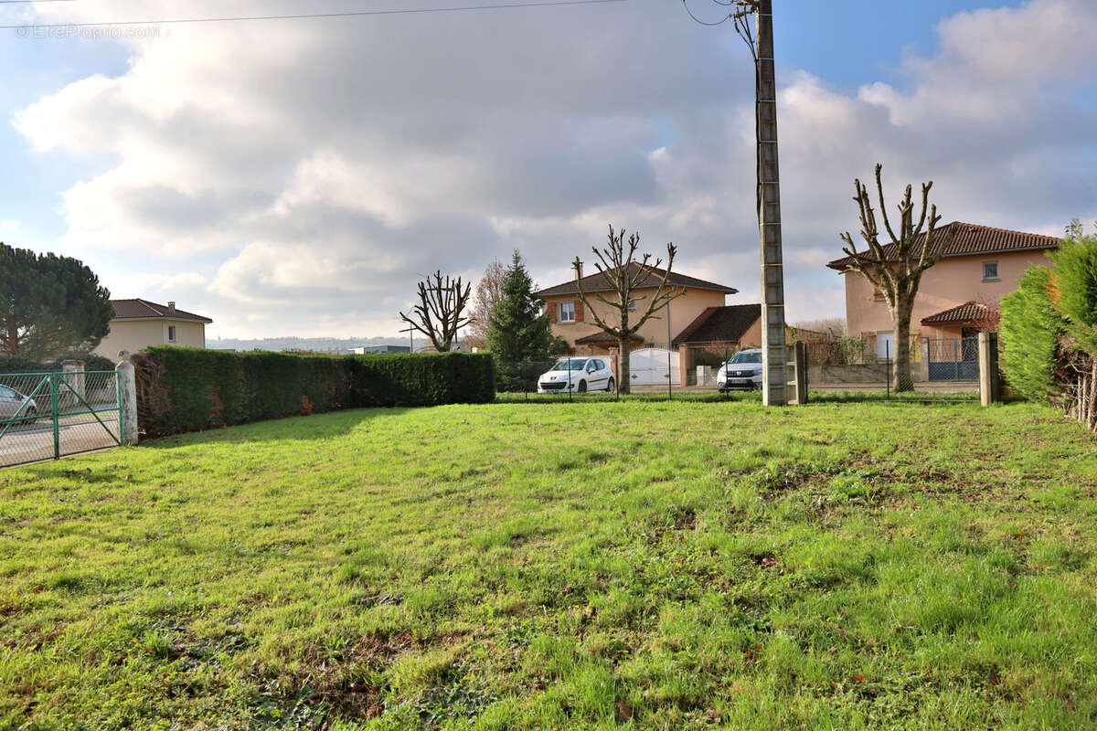 TERRAIN PLAT 409 m2 - Viabilité en bordure - photo 3