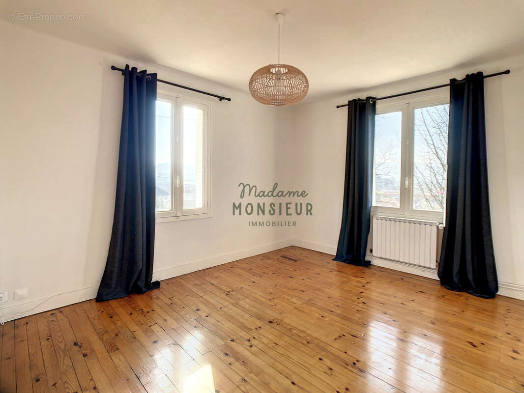 Maison à BOURGOIN-JALLIEU