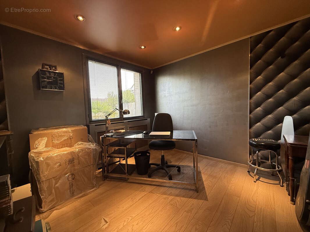 Maison à LE BLANC-MESNIL