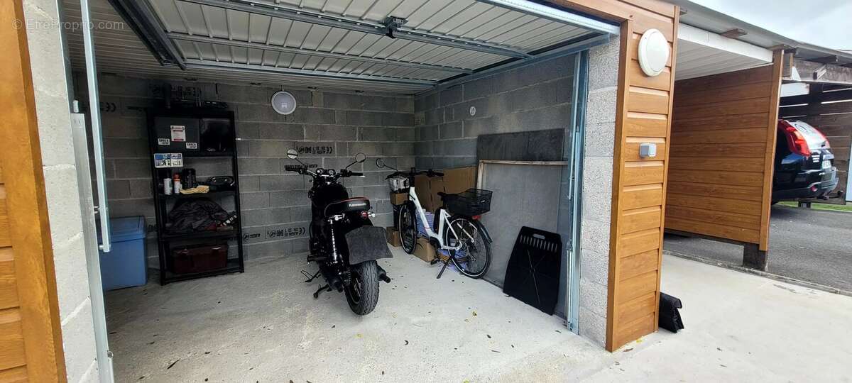 Maison à SAINT-MARTIN-LACAUSSADE