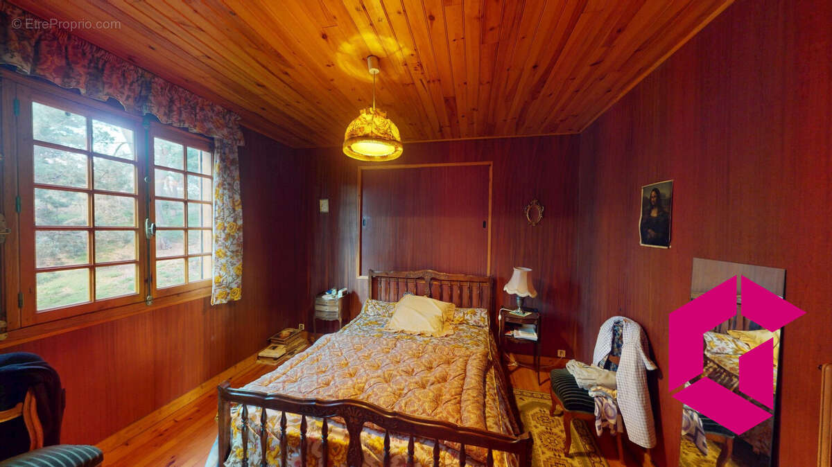 Maison à SAINT-PAL-DE-CHALENCON