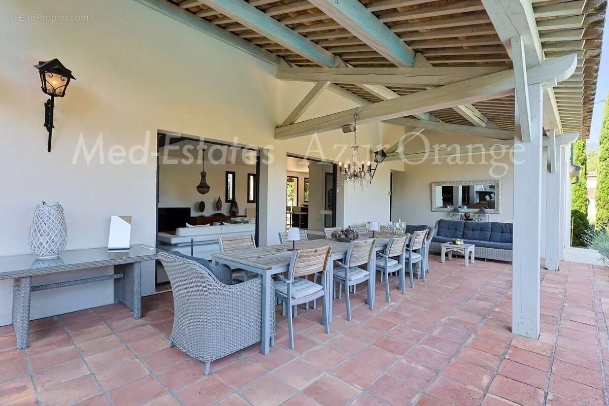 Maison à PLAN-DE-LA-TOUR