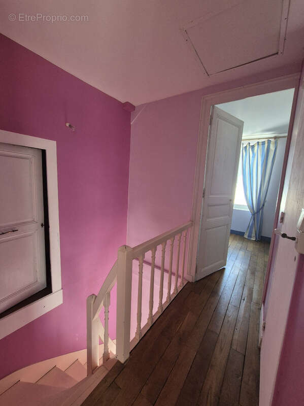 Maison à rénover avec fort potentiel et beau Terrain ! - photo 10
