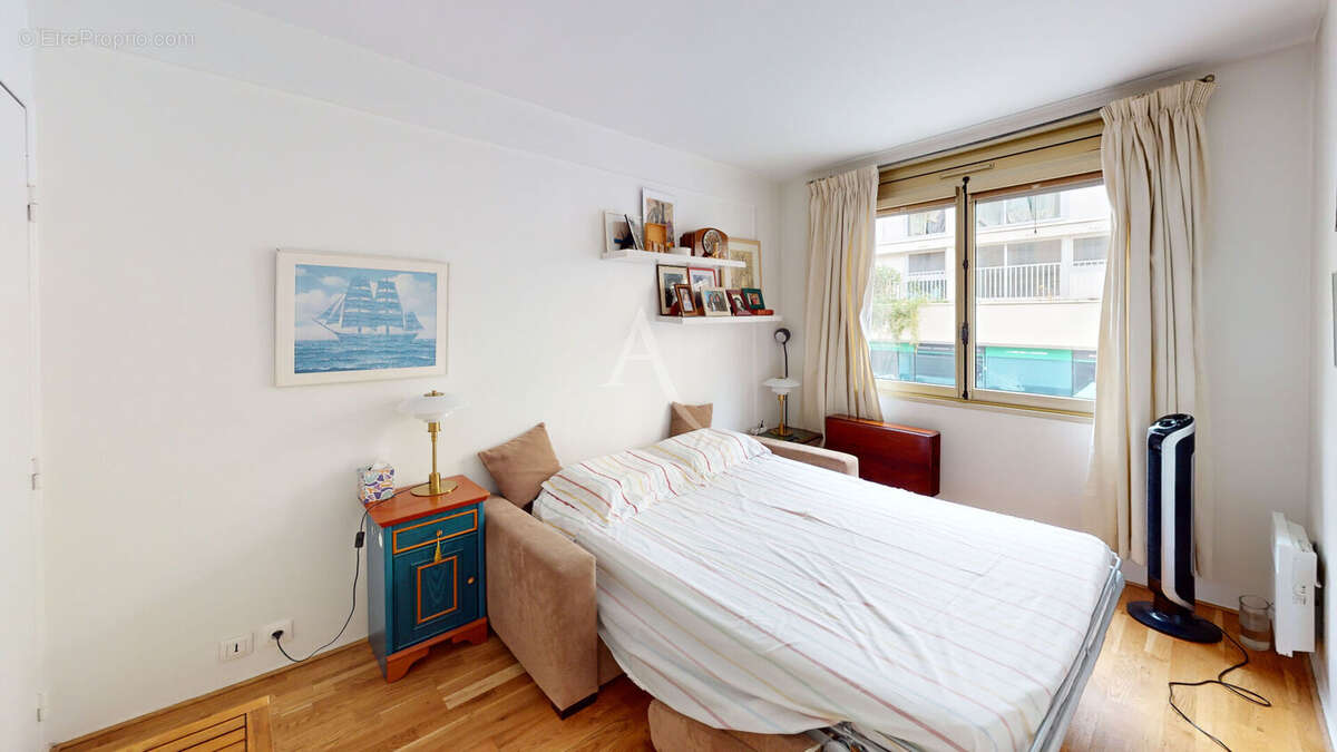 Appartement à PARIS-10E