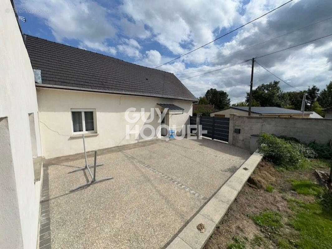 Maison à LE MEIX-SAINT-EPOING