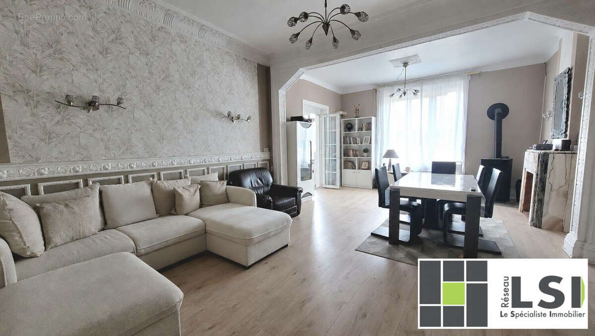 Maison 165 m² à Aulnoye-Aymeries  - photo 4