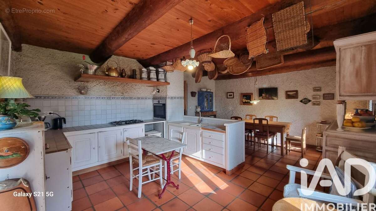 Photo 4 - Maison à SAINT-SAUVES-D'AUVERGNE