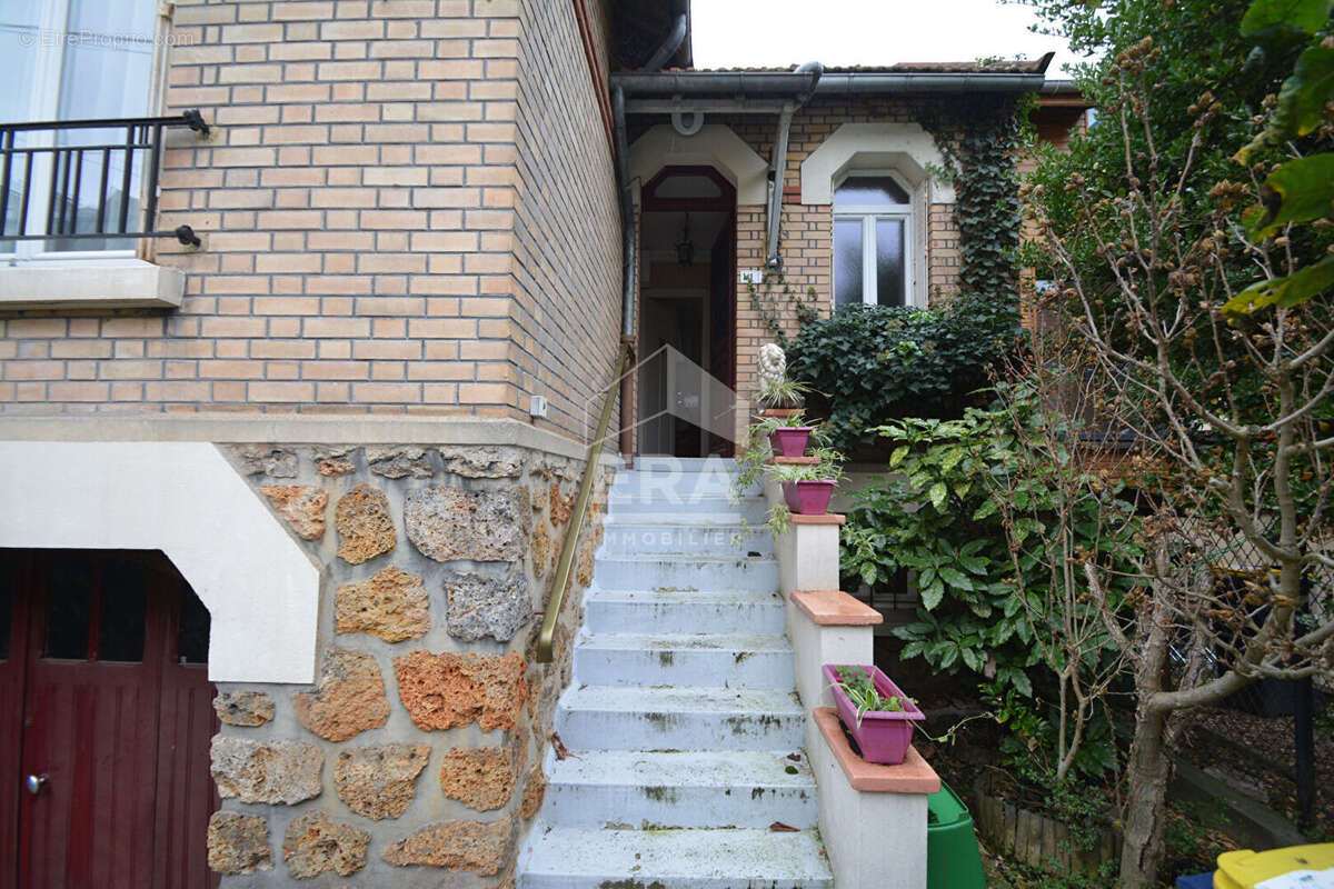 Maison à COLOMBES
