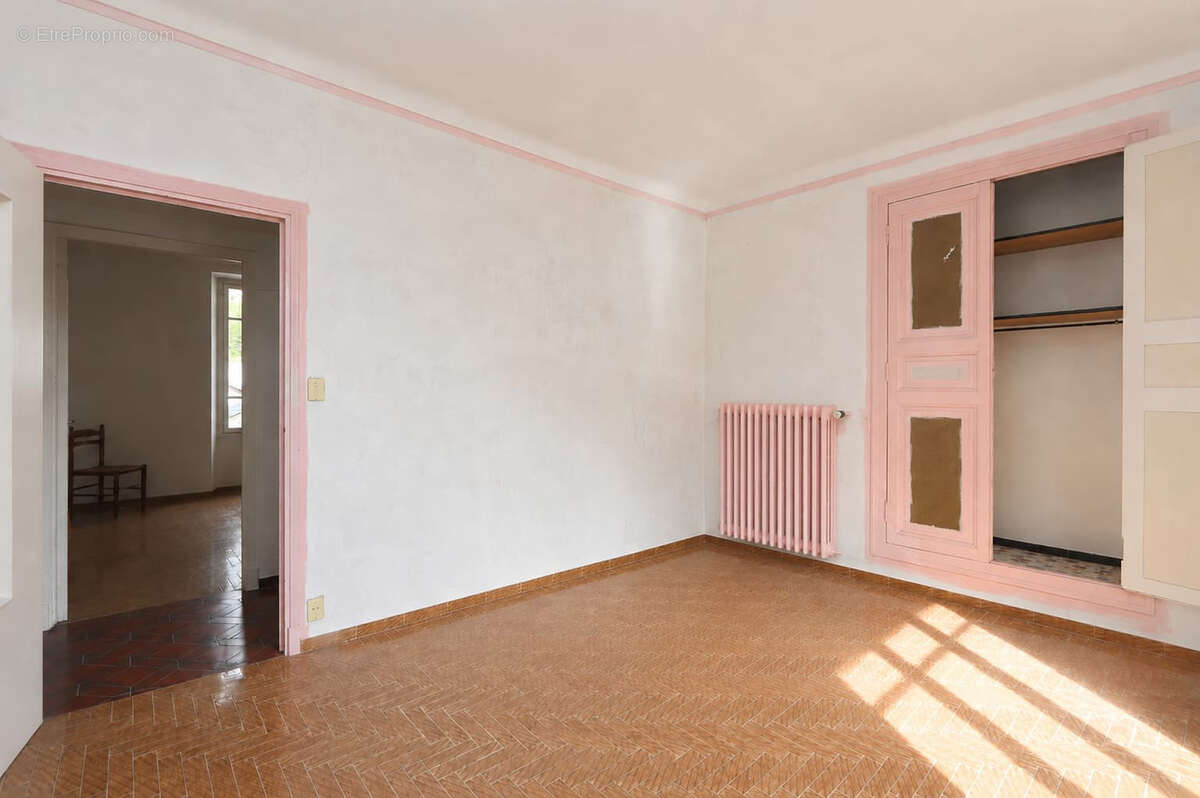Appartement à TENDE