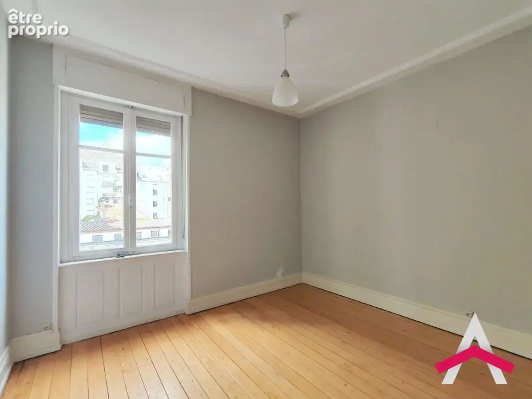 Appartement 4 pièces 91 m² à vendre à Mulhouse (68100) - photo 7