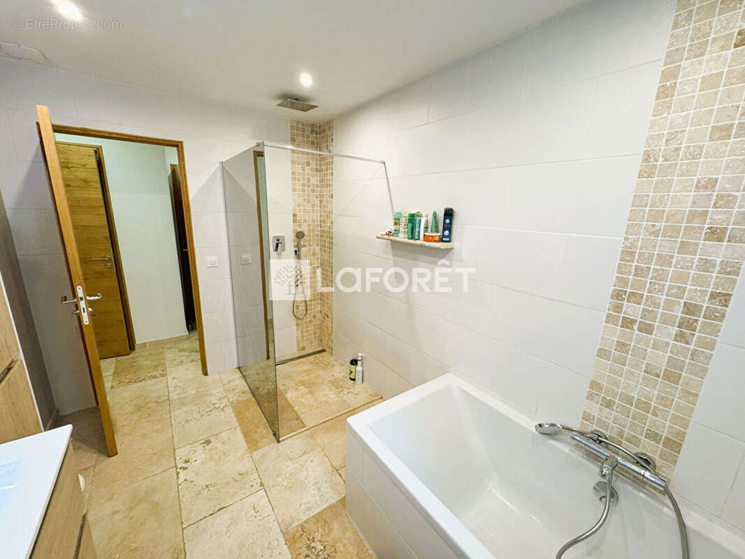 Maison à SAINT-MAXIMIN-LA-SAINTE-BAUME