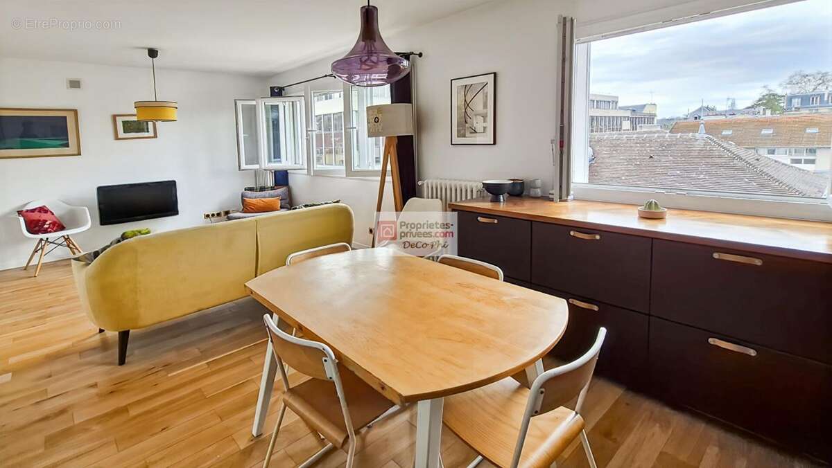 Appartement à VERSAILLES