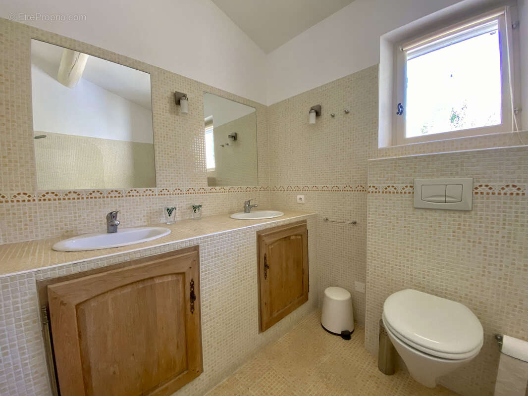 Maison à BUIS-LES-BARONNIES