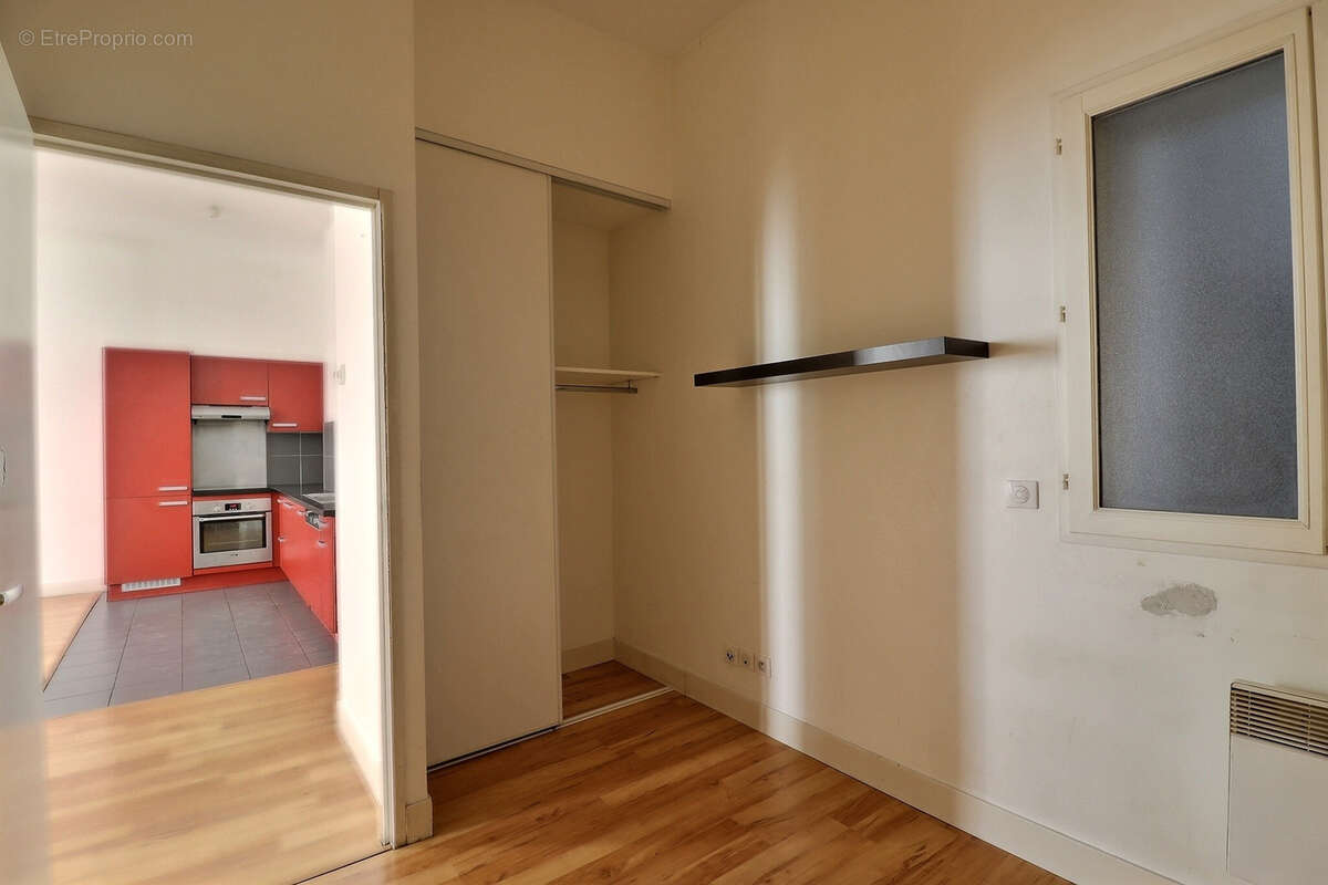 Appartement à MARSEILLE-2E