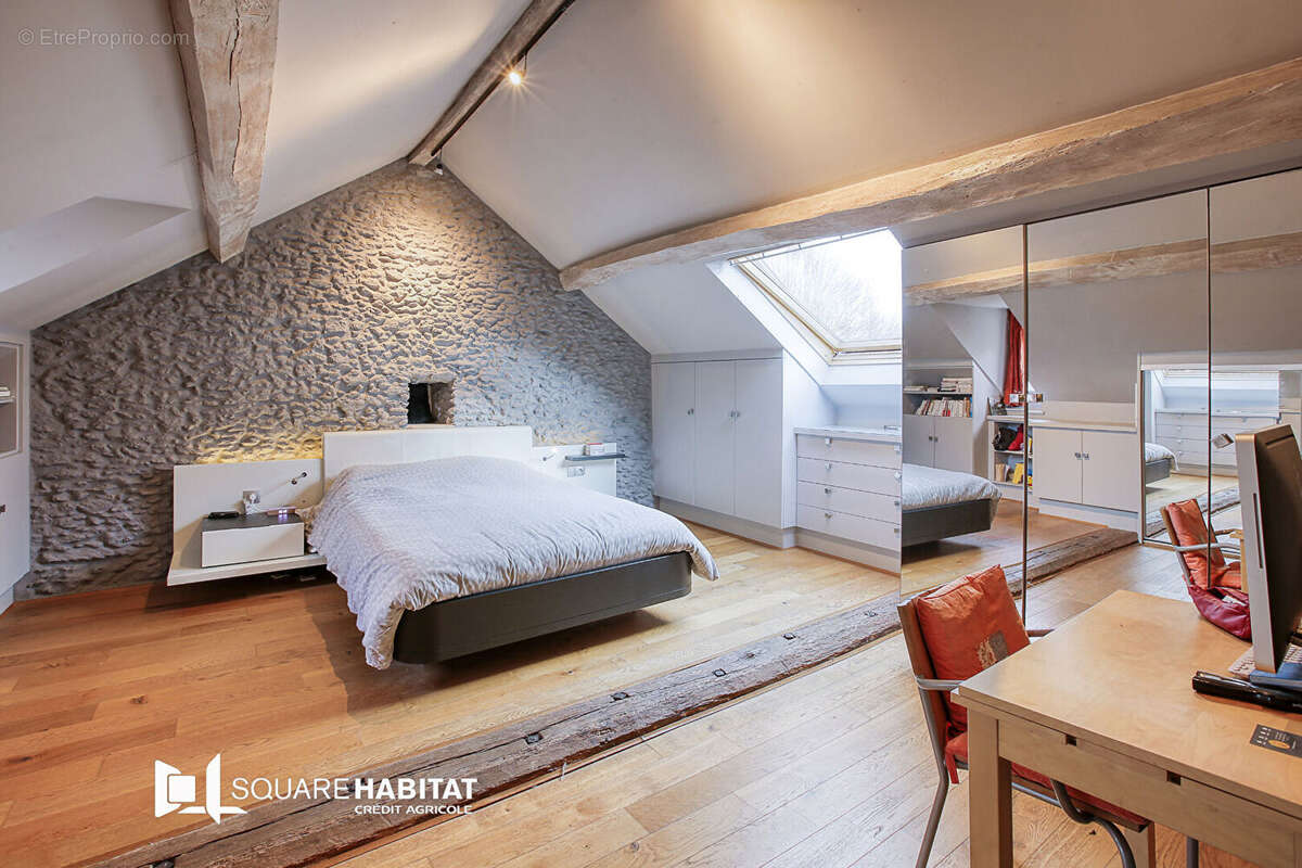 Maison à VILLEVEQUE