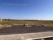 Terrain à MORGEMOULIN