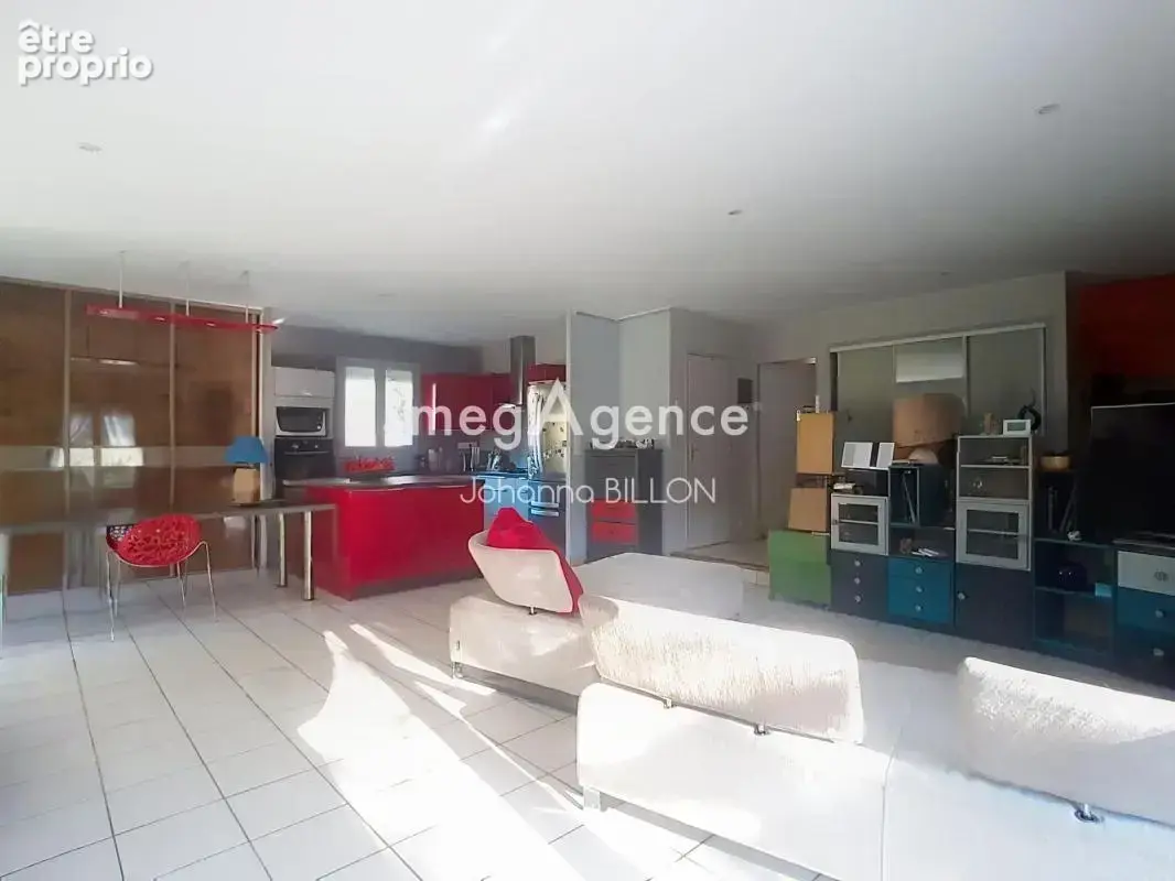 Maison familiale de 140 m² au calme, avec vie de plain-pied et DPE C !! - photo 3