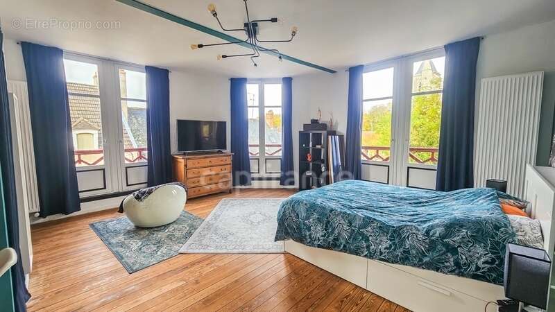 Maison à MORIGNY-CHAMPIGNY