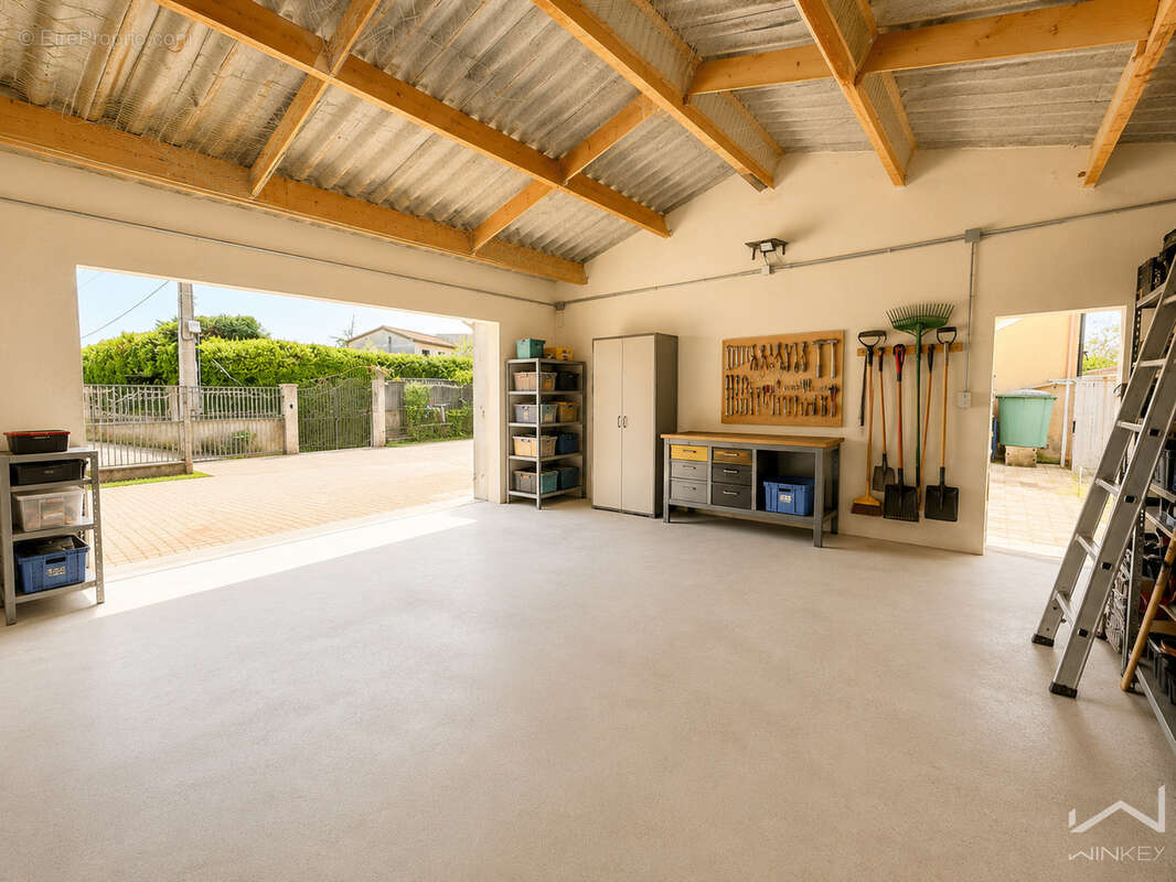 EXCLUSIVITE : MAISON à St-Alexandre (30) -  158 M2 - 3 chambres - 1 bureau - 2 garages - 1 atelier - Terrain 1 - photo 19