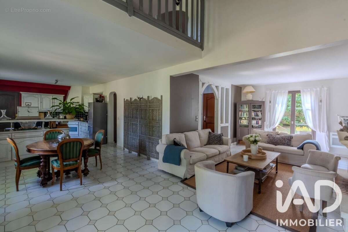 Photo 3 - Maison à ARBONNE-LA-FORET
