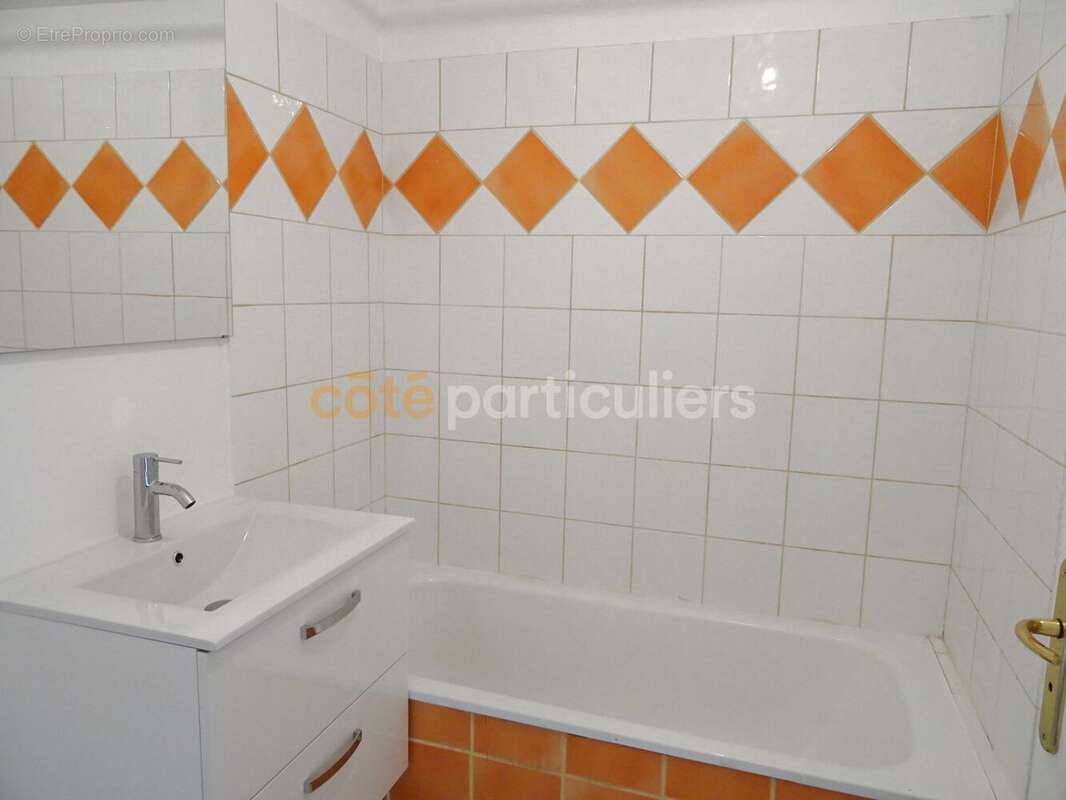 Appartement à LATTES