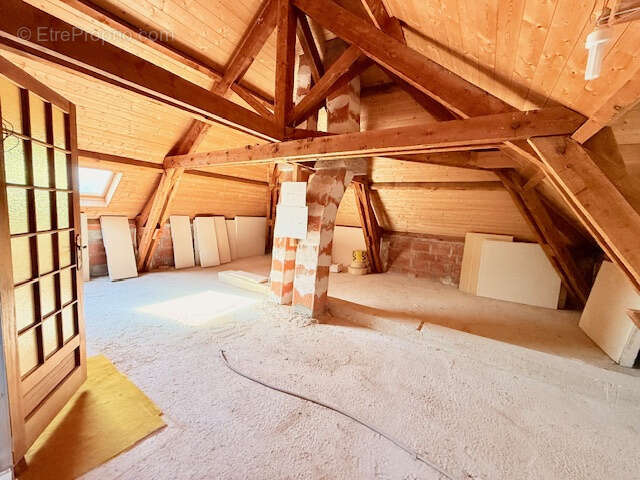Maison à PREVESSIN-MOENS