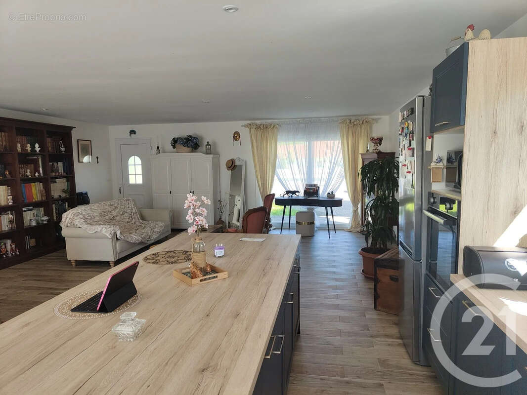 Maison à TRACY-SUR-LOIRE