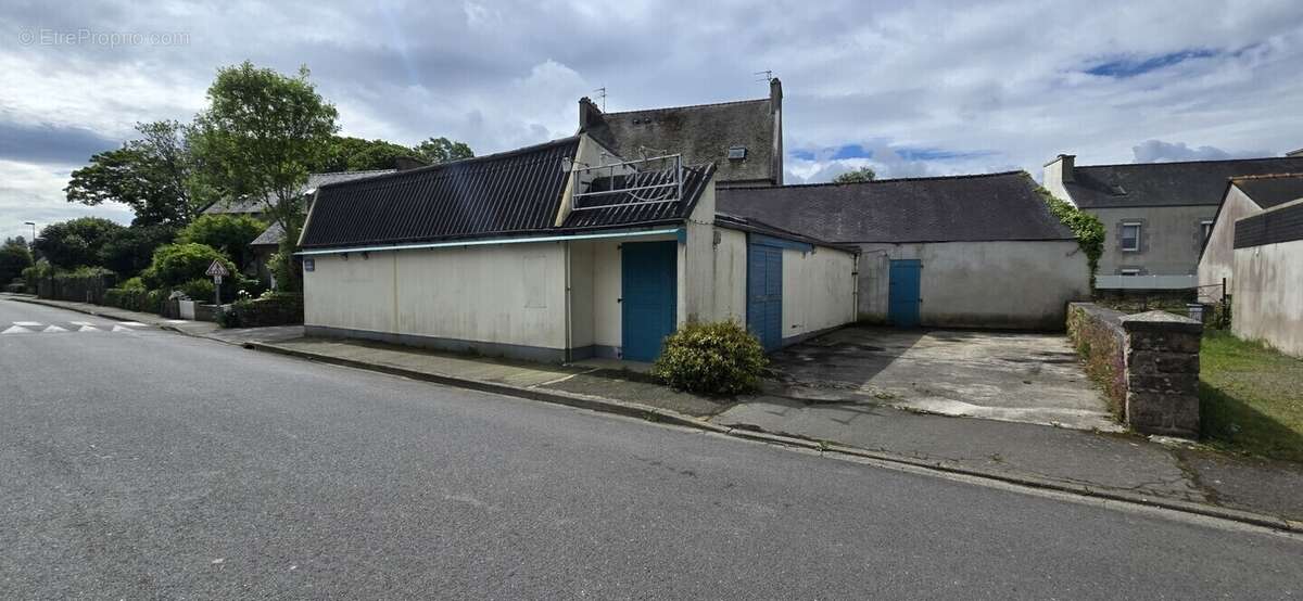 Commerce à KERNILIS