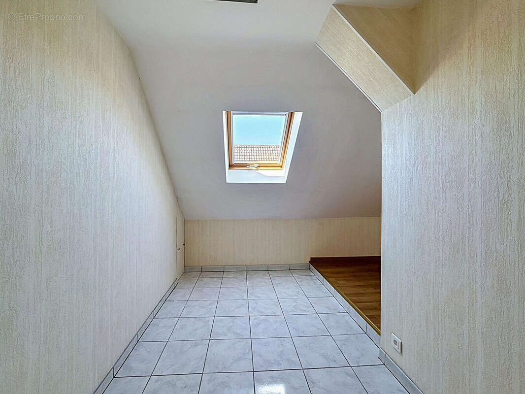 Spacieuse Maison Individuelle à Geispolsheim - photo 10