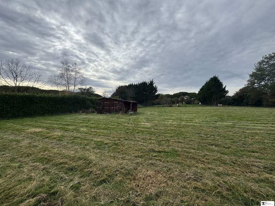 Terrain à GOUTEVERNISSE