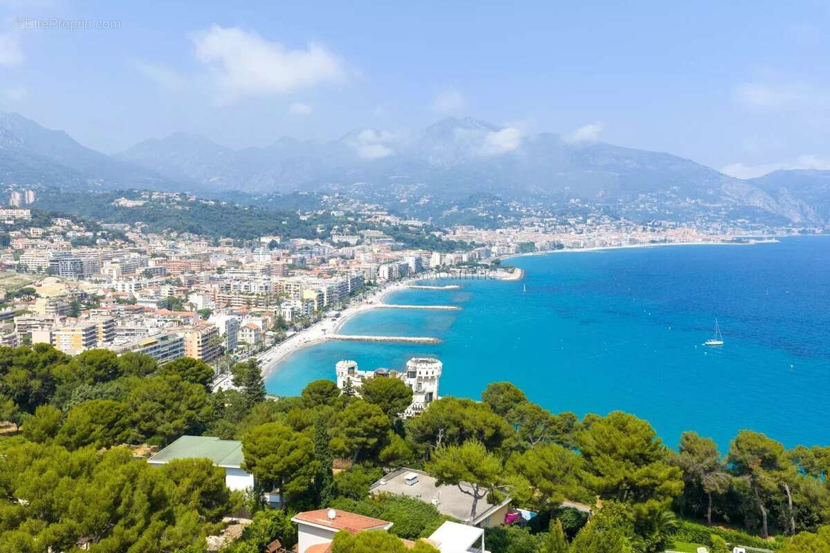 Appartement à ROQUEBRUNE-CAP-MARTIN