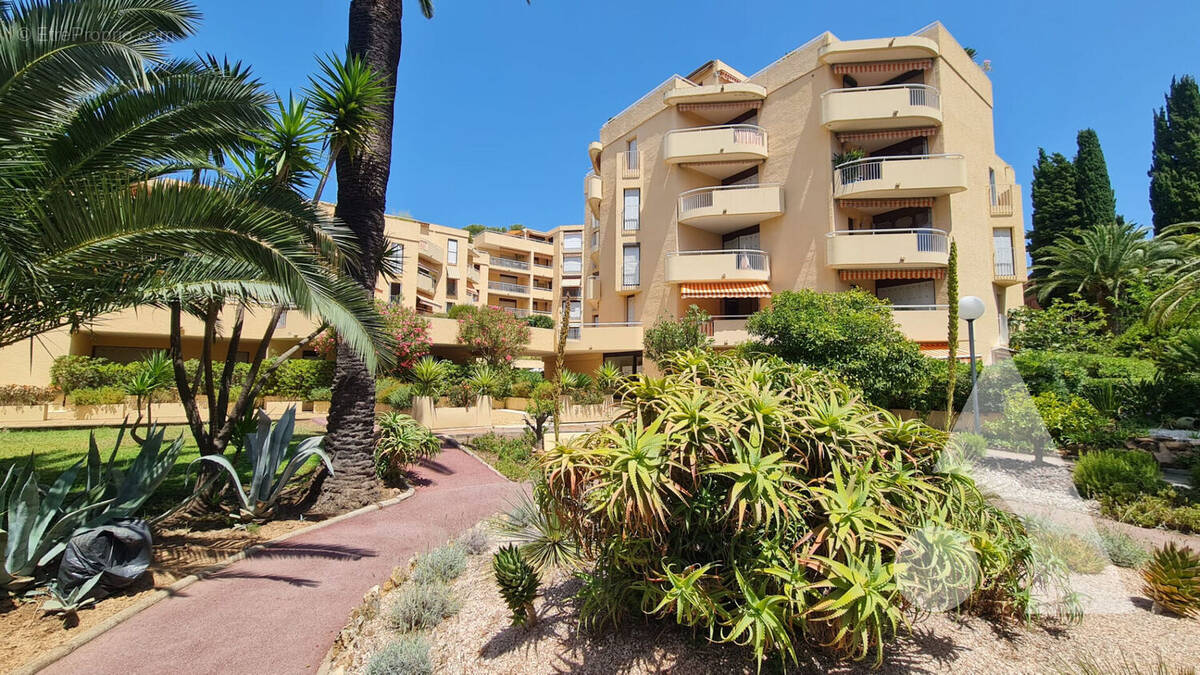 Appartement à SAINT-RAPHAEL