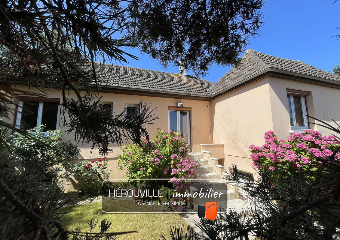 RANVILLE   Maison familiale de 168 m2 avec 5 chambres   Un fort potentiel dans un environnement privilégié - photo 2