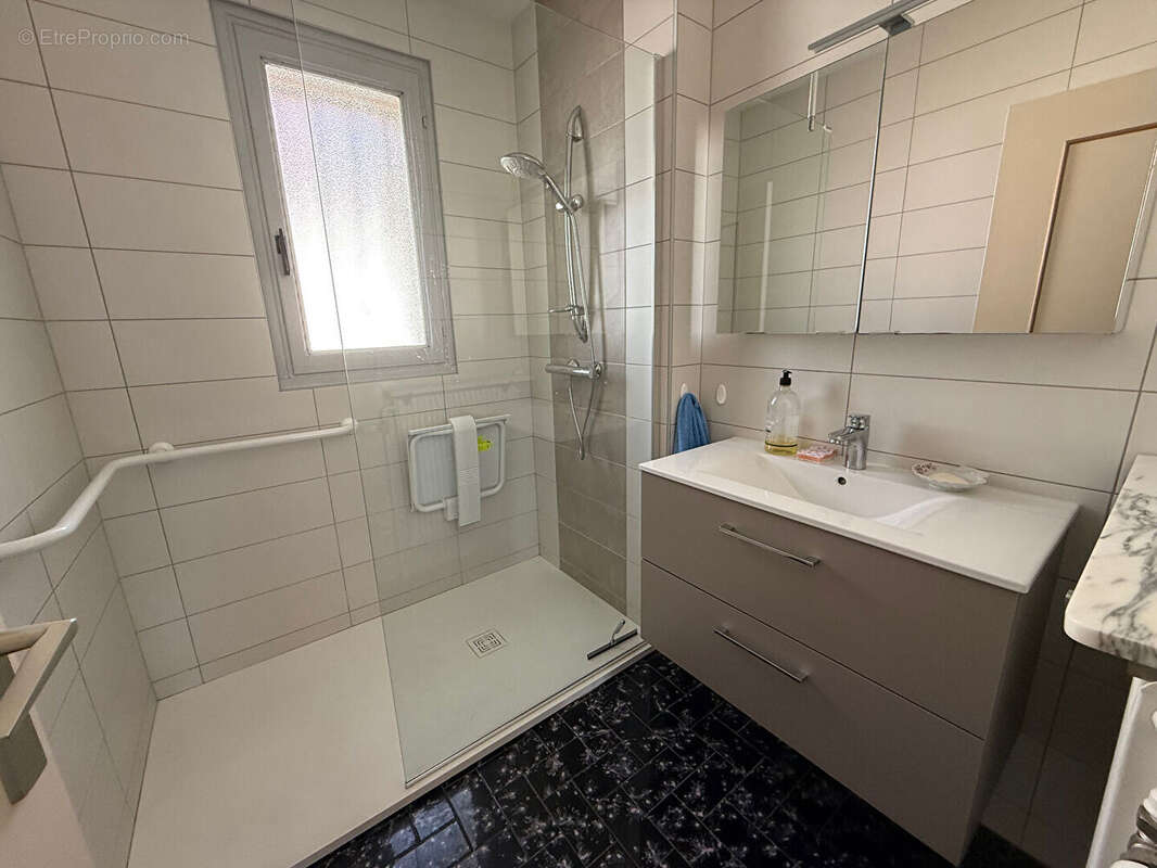 Maison 5 pièce(s) 98 m² Riorges - photo 8