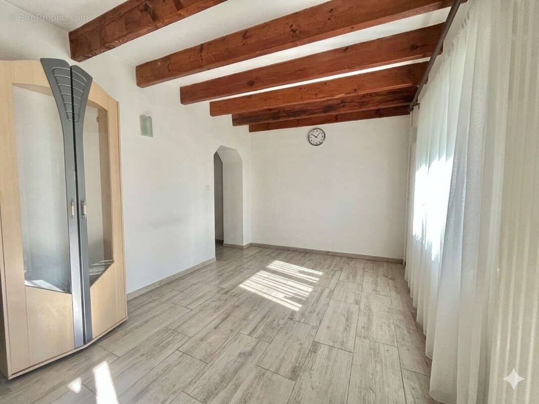 Maison 56 m² à Bagnolet  - photo 4