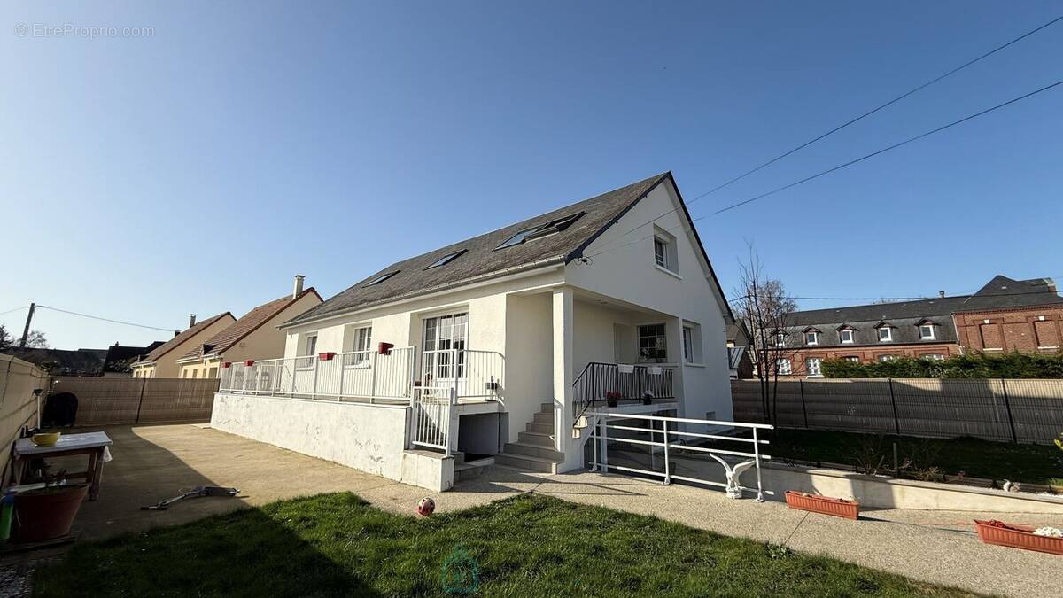 Maison à BOURG-ACHARD