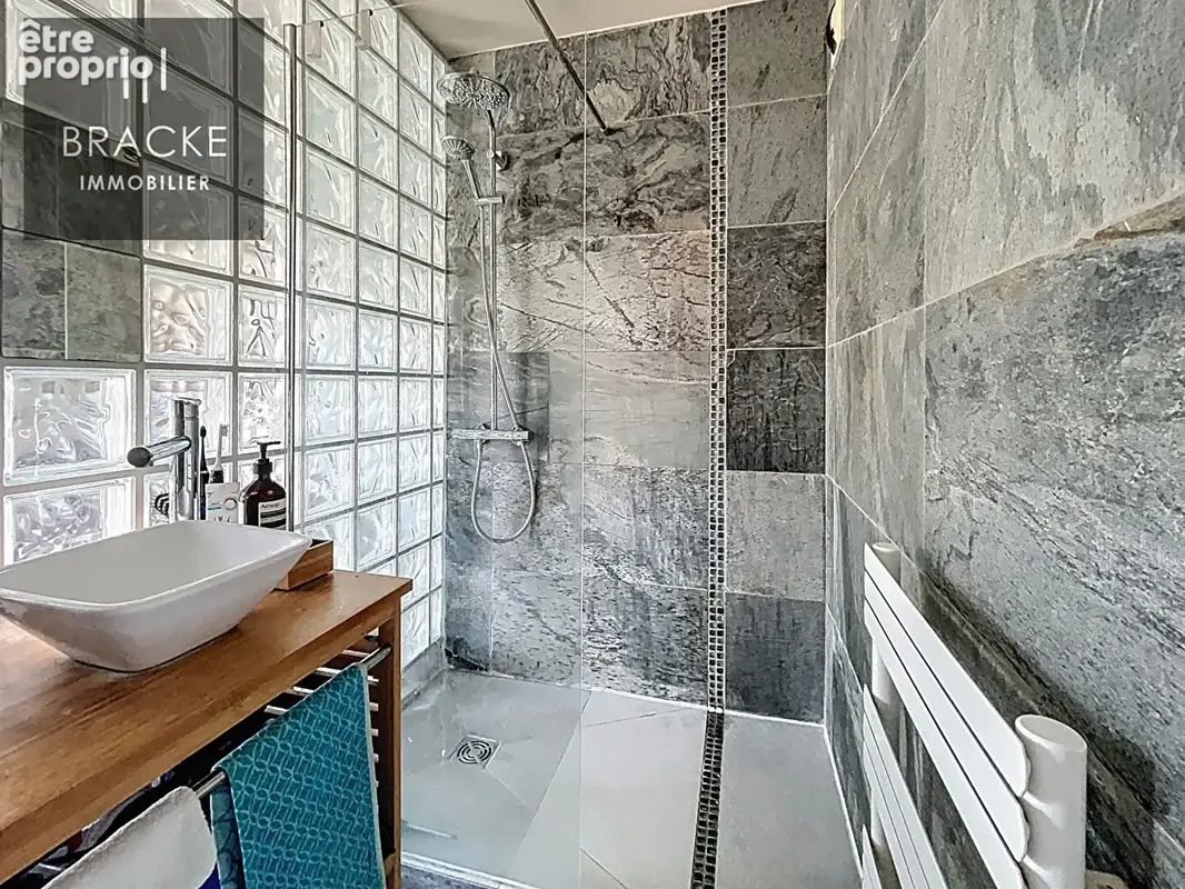 Appartement  TERRASSE - COURBEVOIE - 4/5 pièces - 93,30 m² - photo 16
